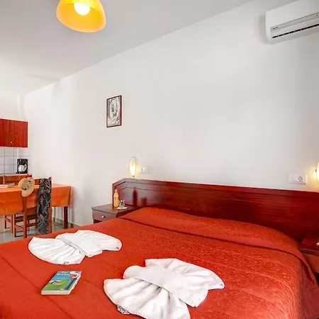 Artemis Hotel apartamentowy Stalós