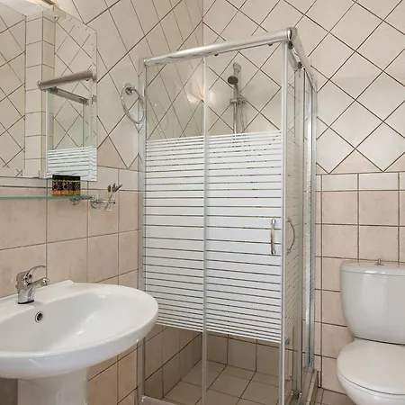 Artemis Hotel apartamentowy 2*