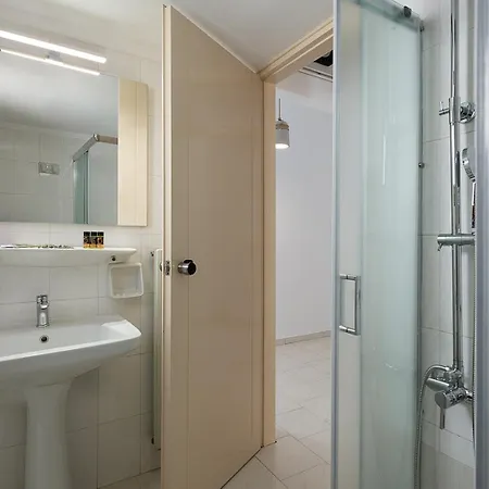 Hotel apartamentowy Artemis