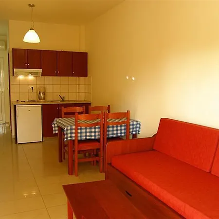 Artemis Hotel apartamentowy 2*