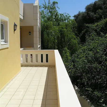 Hotel apartamentowy Artemis Stalós