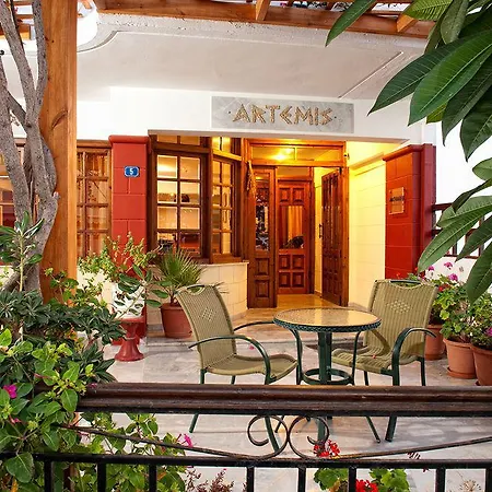 Hotel apartamentowy Artemis 2*